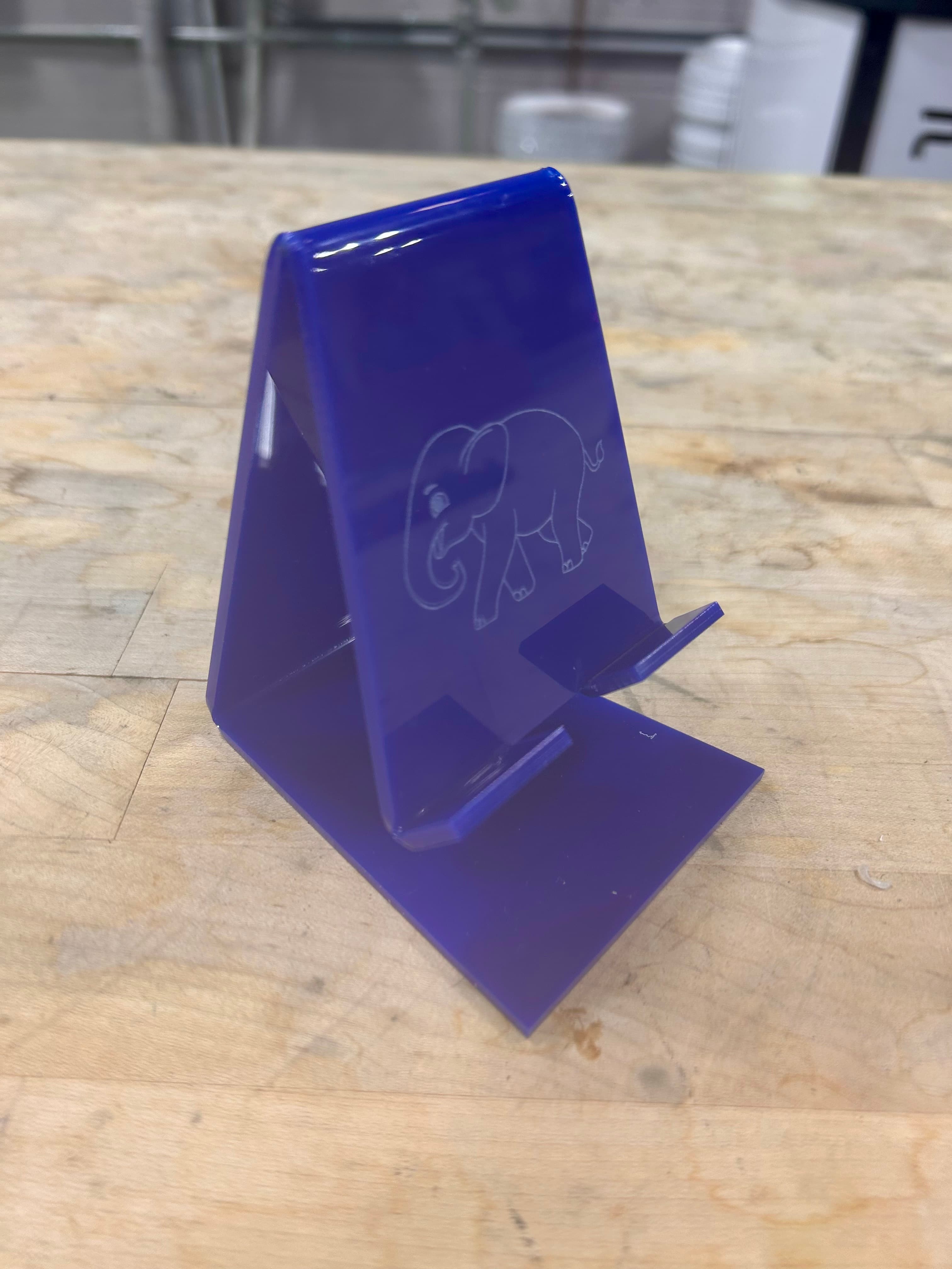Acrylic Phone Stand & Injection Molding - Image 1