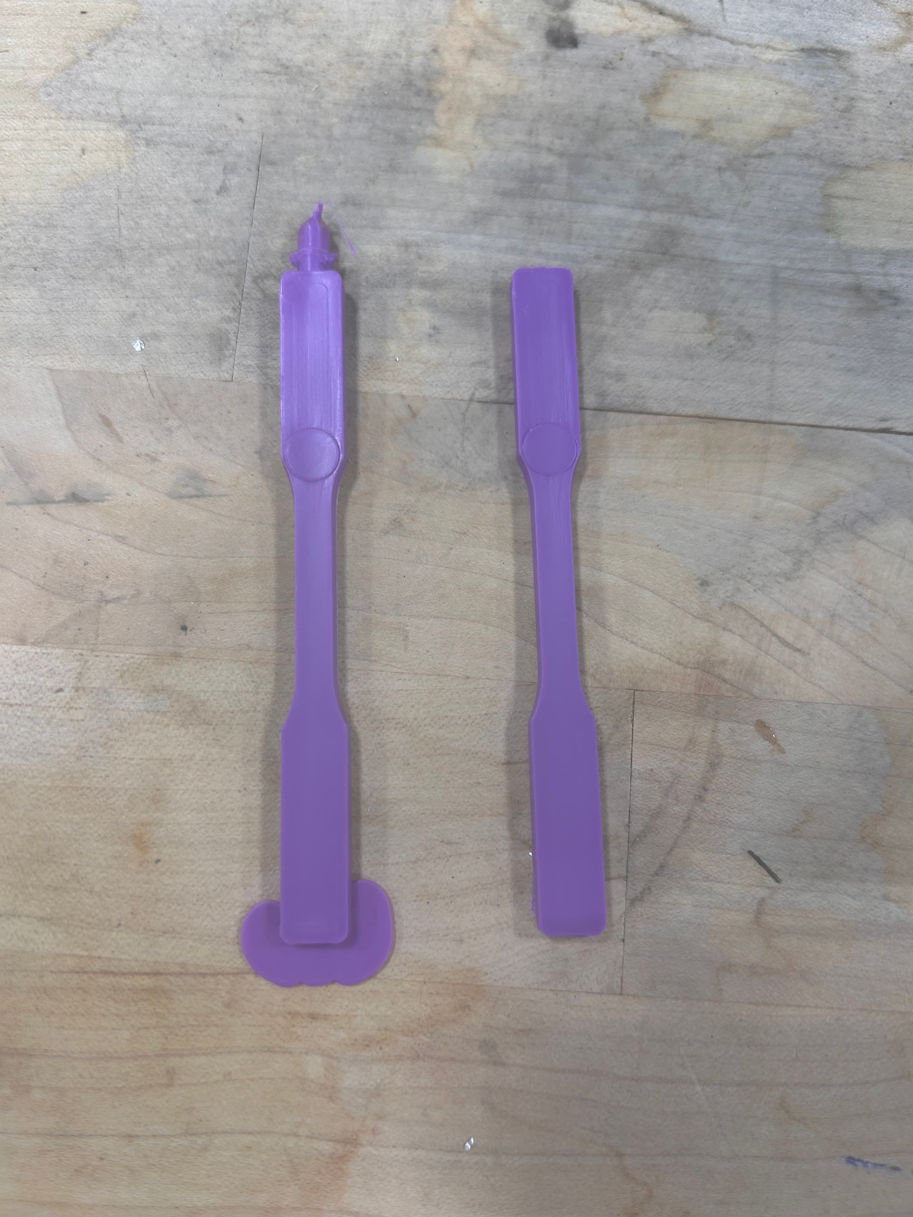 Acrylic Phone Stand & Injection Molding - Image 2